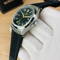 Luxury Men's Sport Watch – Gold Bezel & Textured Black Dial with Premium Silicone Strap