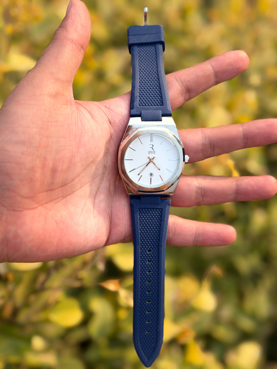 High Quality Silicone Strap Watch with Date