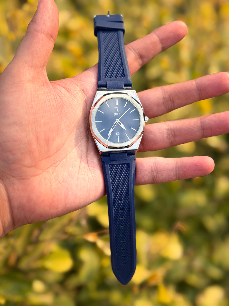 High Quality Silicone Strap Watch with Date