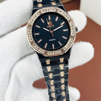 High Quality Stainless Steel Watch For Men's With Stone Embossed