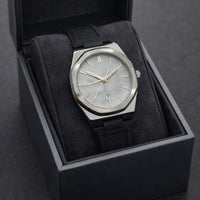 High Quality Silicone Strap Watch with Date