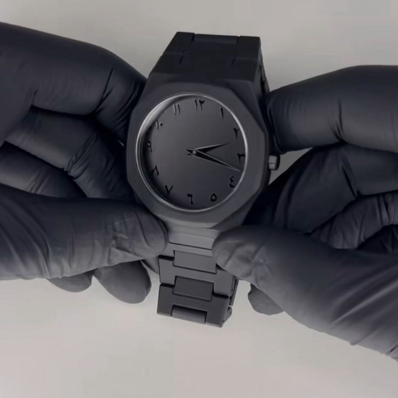 Arabic Aura Black  Watch Fiber Chain (44 Grams)