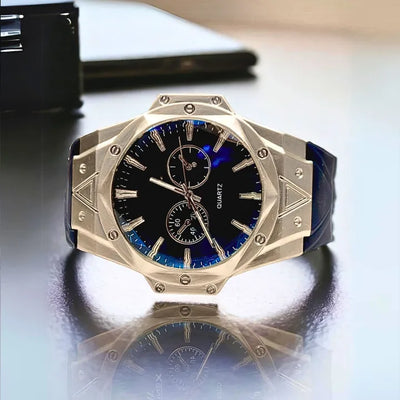 Sporty Men’s Silicone Watch